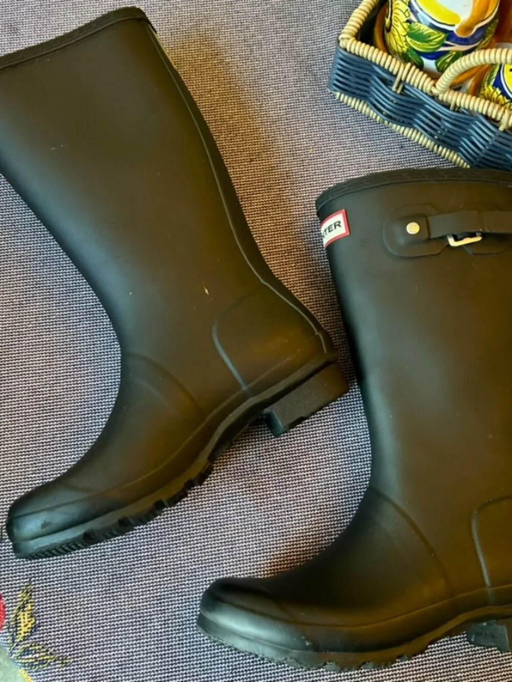 Hunter black tall